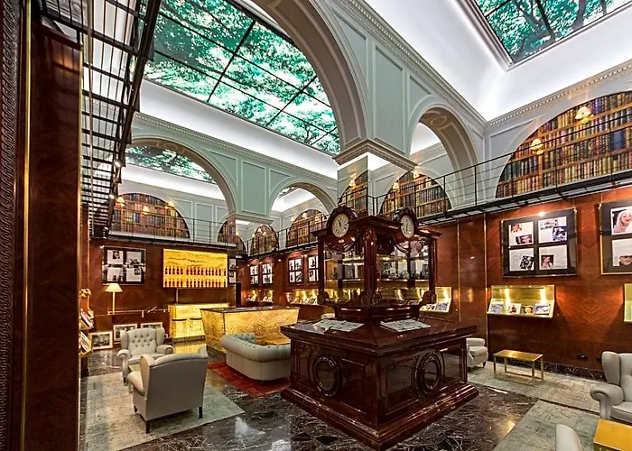 Majestic Отель 5*